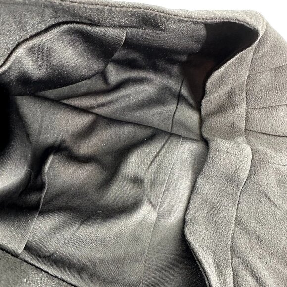 TOBI Black Scalloped Dress Shorts Side Zip Size Small - Picture 6 of 8